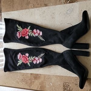 Steve Madden Mozee over the knee black boots with embroidered flowers. Size 8